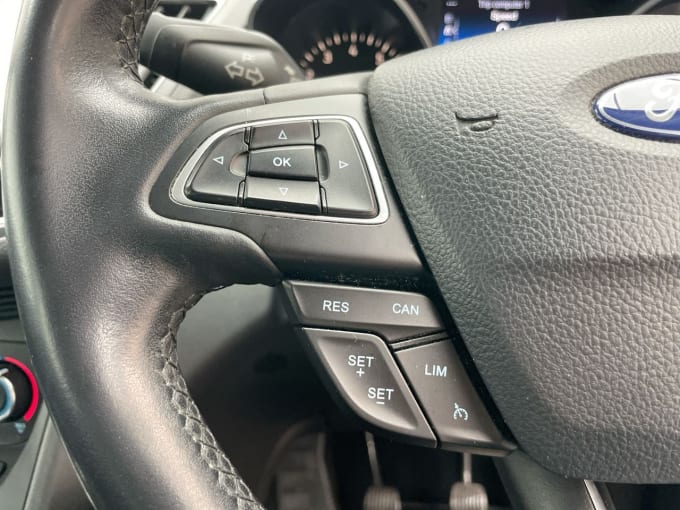 2025 Ford C-max