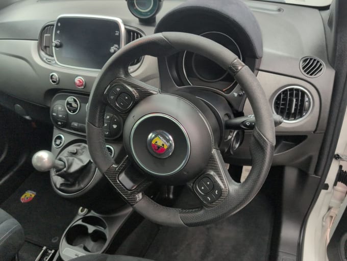 2025 Abarth 595