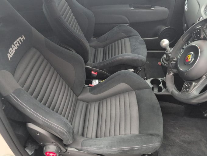 2025 Abarth 595