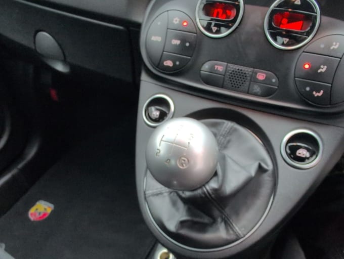2025 Abarth 595