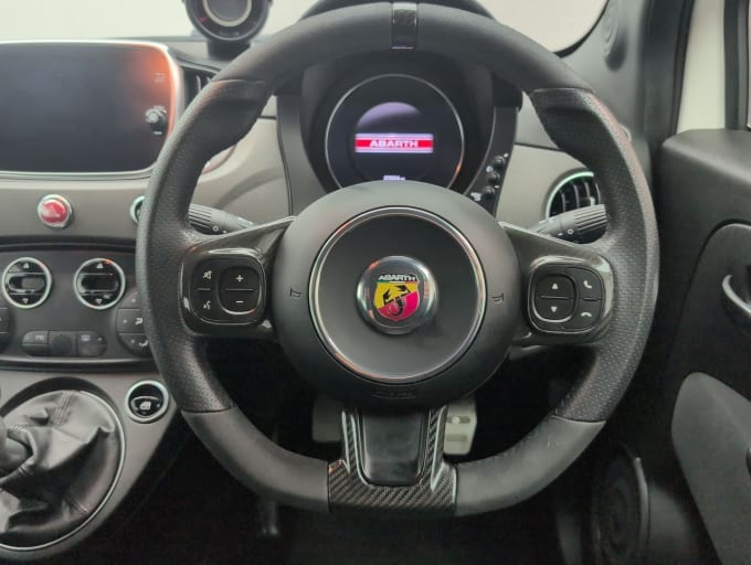 2025 Abarth 595