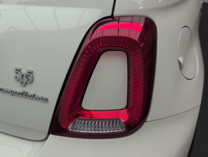 2025 Abarth 595