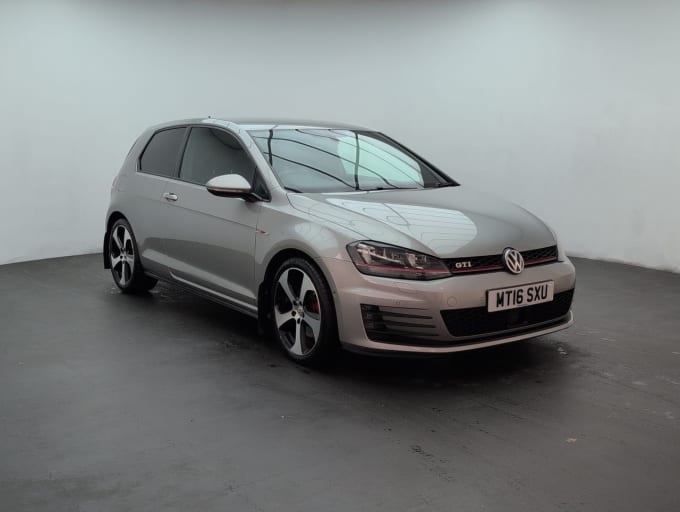 2025 Volkswagen Golf