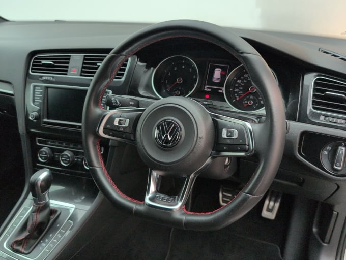 2025 Volkswagen Golf