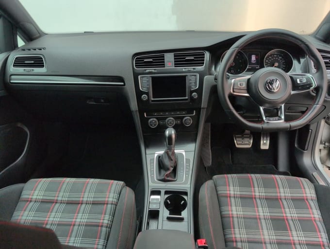 2025 Volkswagen Golf