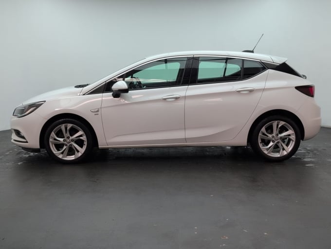 2025 Vauxhall Astra