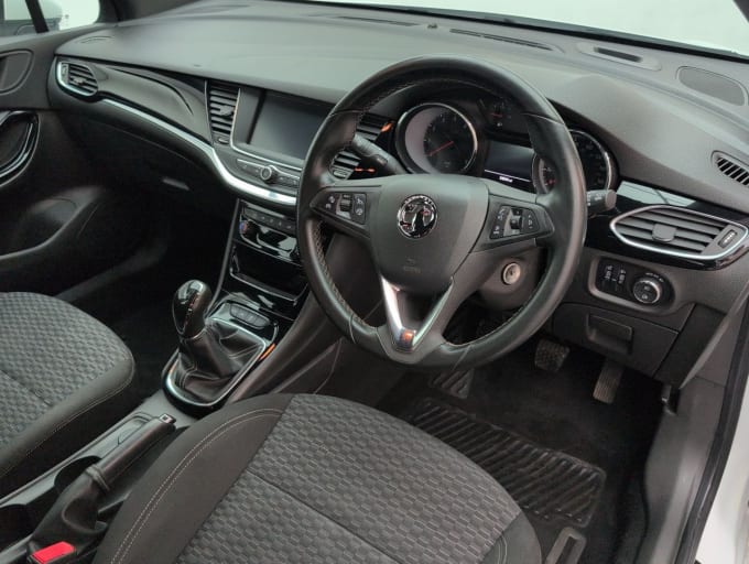 2025 Vauxhall Astra