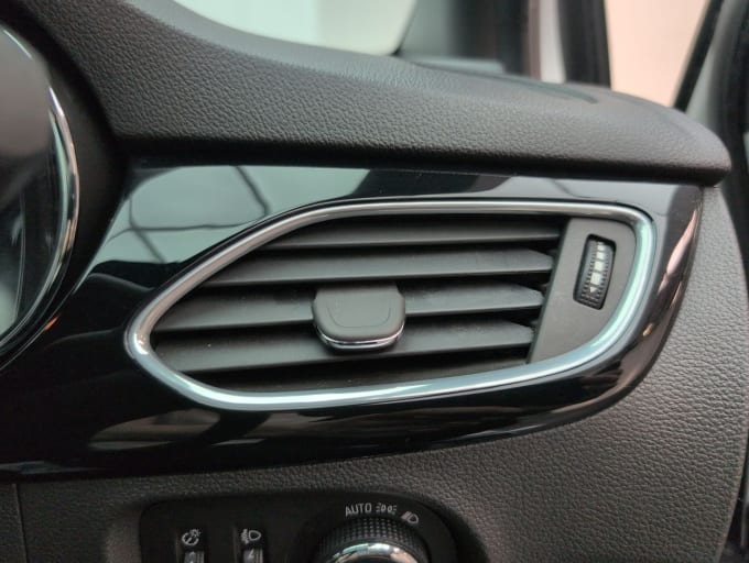 2025 Vauxhall Astra