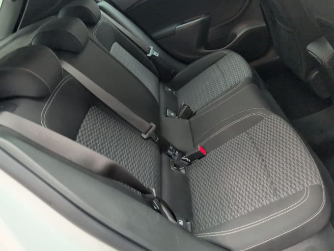 2025 Vauxhall Astra