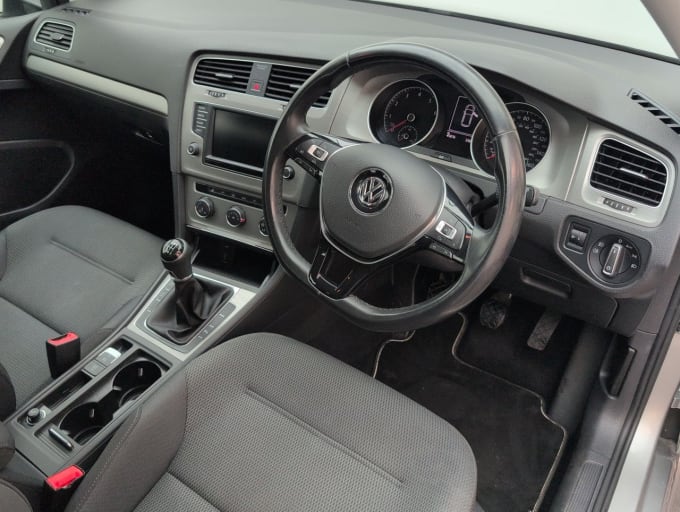 2025 Volkswagen Golf