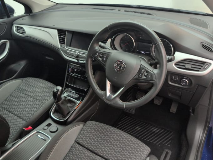 2025 Vauxhall Astra