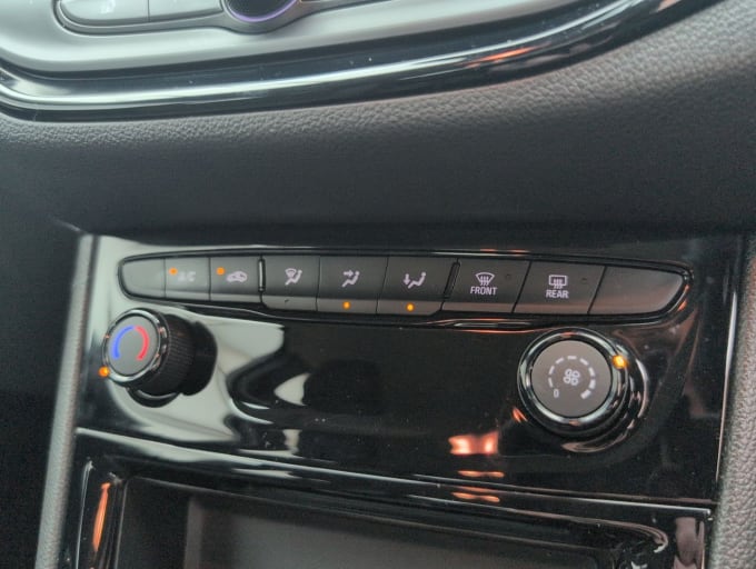 2025 Vauxhall Astra