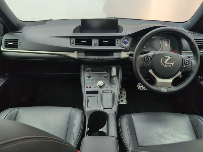 2025 Lexus Ct