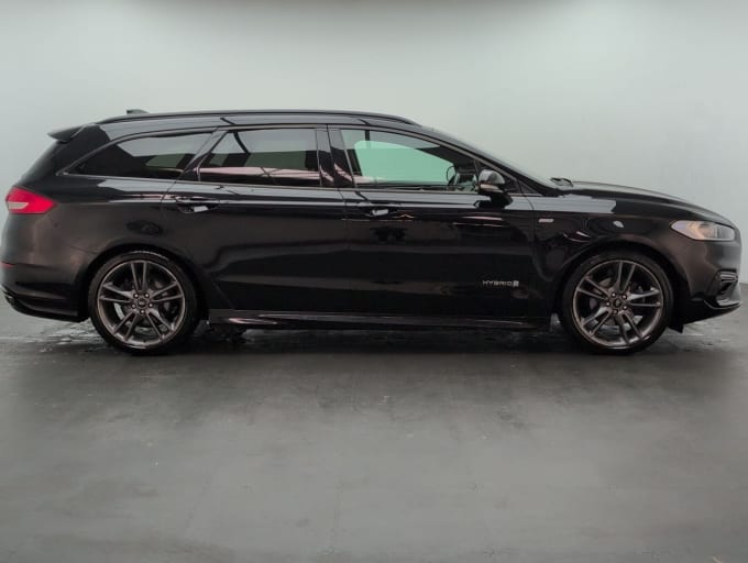 2025 Ford Mondeo