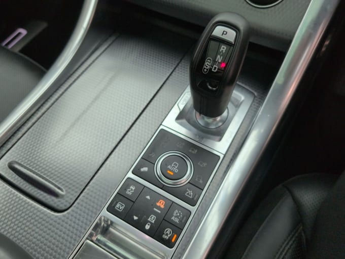 2025 Land Rover Range Rover Sport