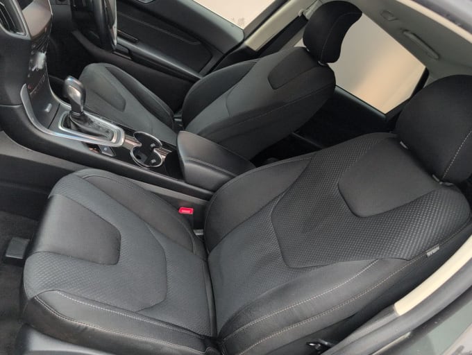 2025 Ford Edge