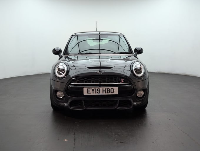2025 Mini Hatch