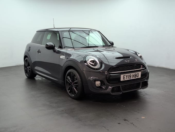2025 Mini Hatch