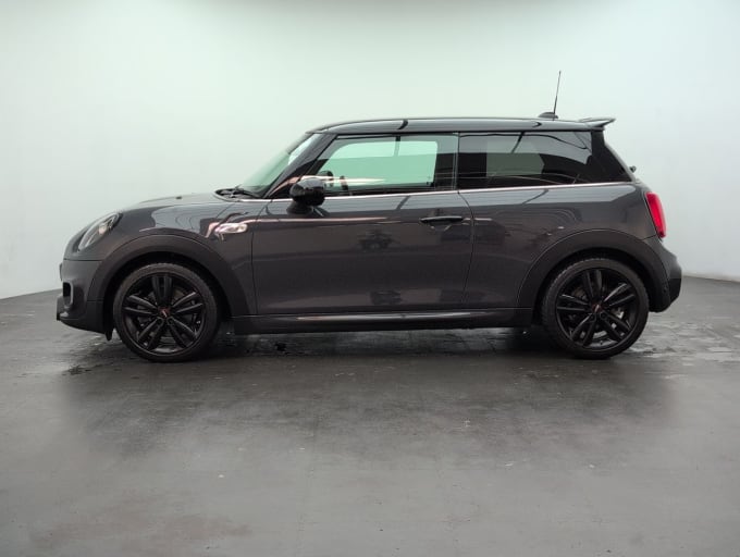2025 Mini Hatch