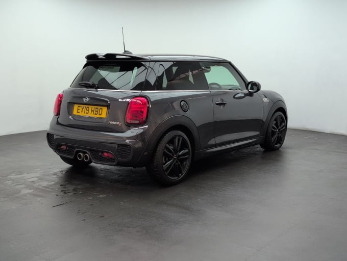 2025 Mini Hatch