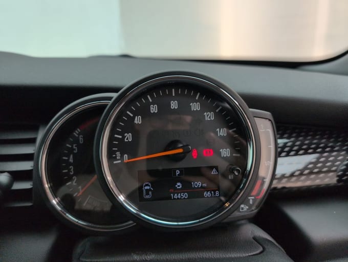 2025 Mini Hatch