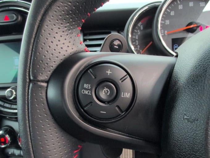 2025 Mini Hatch