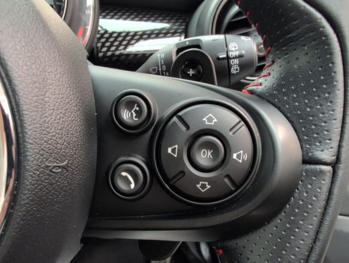 2025 Mini Hatch