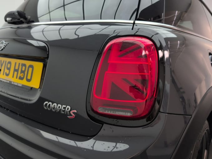 2025 Mini Hatch