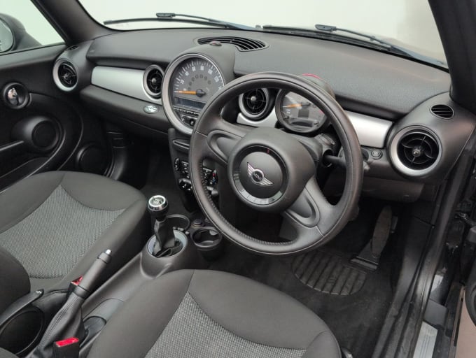 2025 Mini Convertible