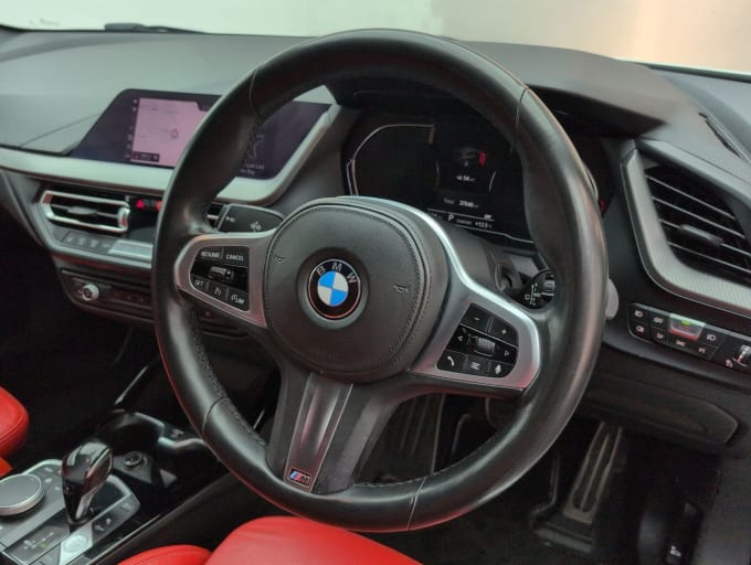2025 BMW 1 Series