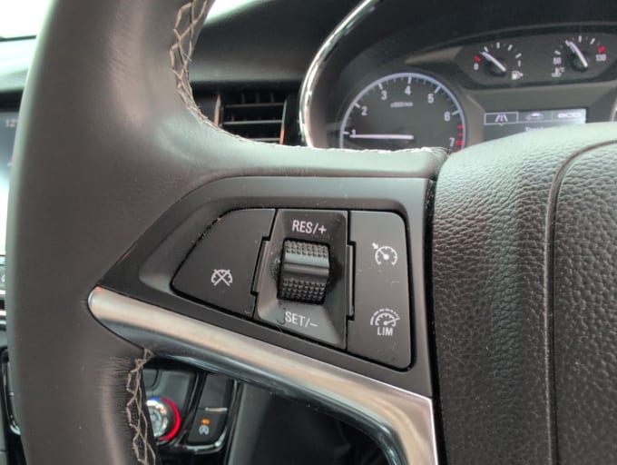 2025 Vauxhall Mokka X