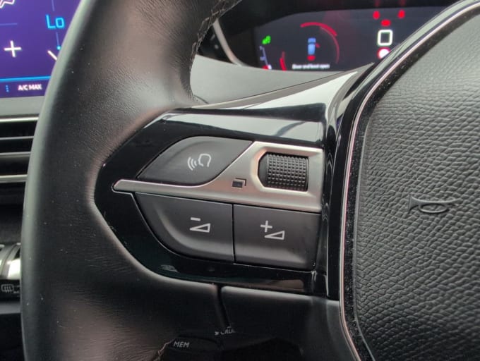 2025 Peugeot 3008
