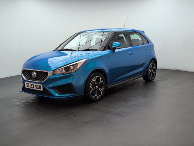 2025 Mg Mg3