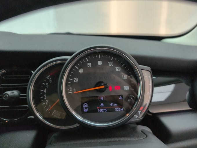 2025 Mini Hatch