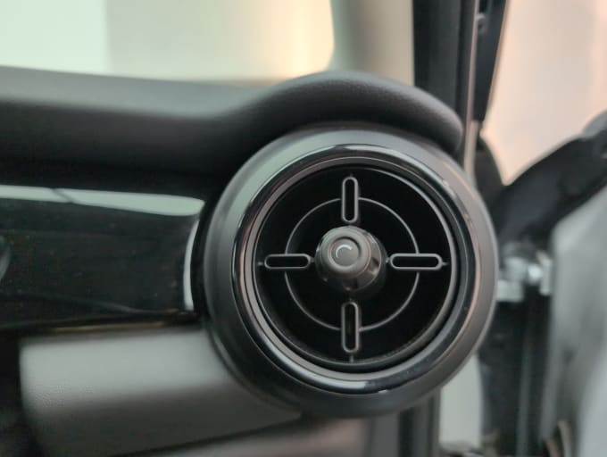 2025 Mini Hatch