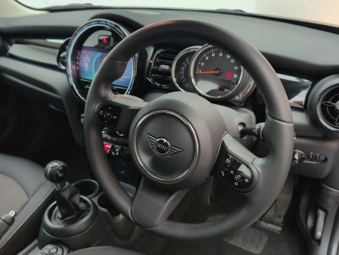 2025 Mini Hatch