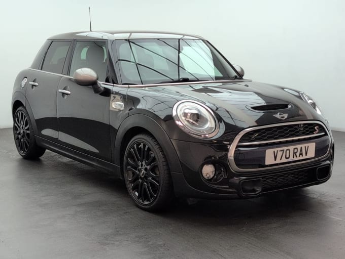 2025 Mini Hatch