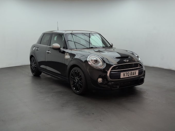 2025 Mini Hatch
