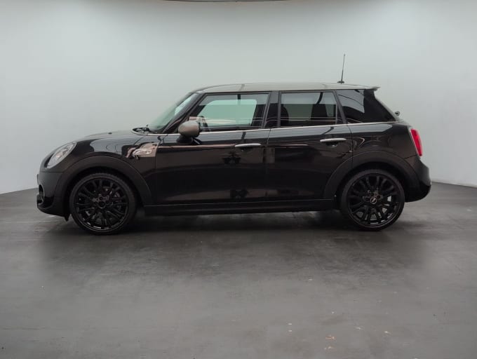 2025 Mini Hatch