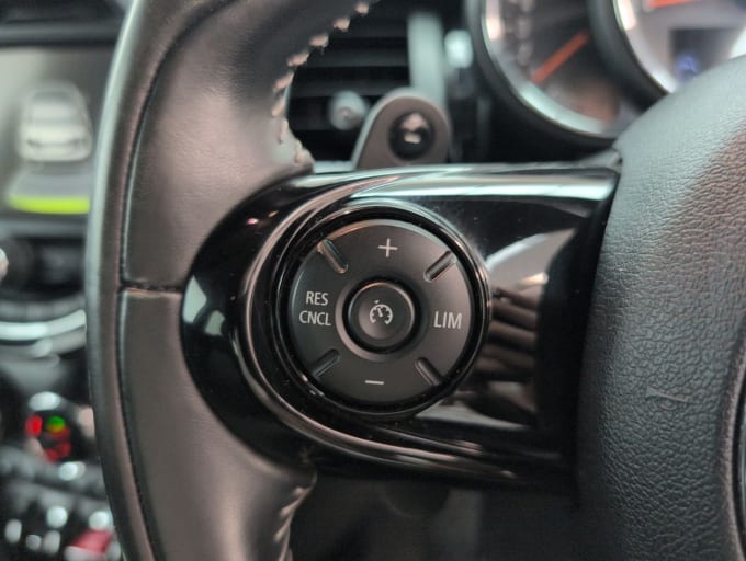 2025 Mini Hatch
