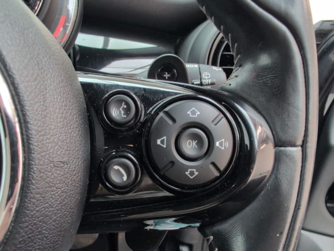 2025 Mini Hatch