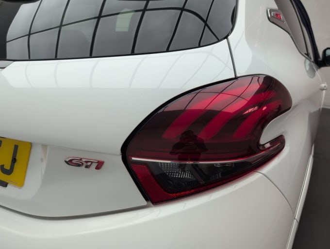 2025 Peugeot 208