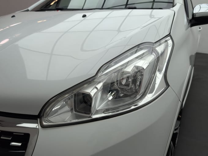 2025 Peugeot 208