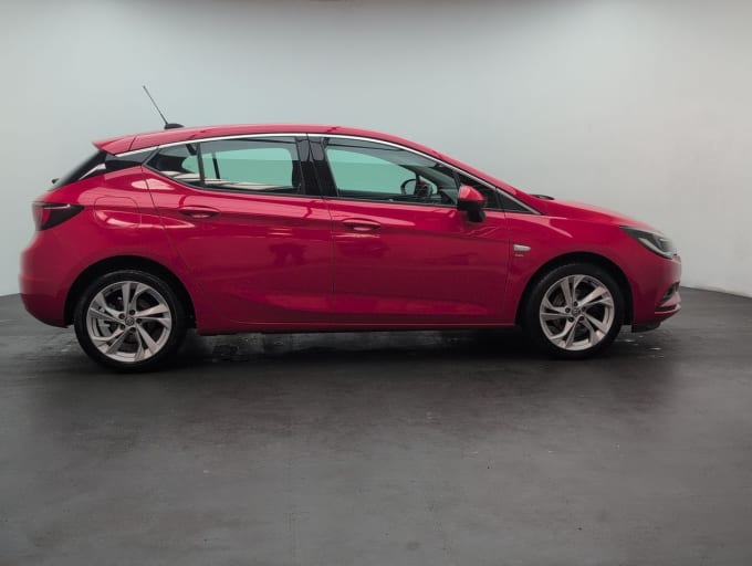 2025 Vauxhall Astra