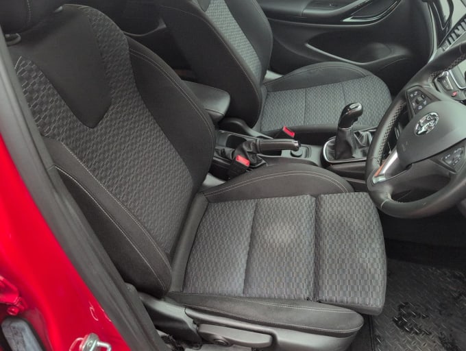 2025 Vauxhall Astra