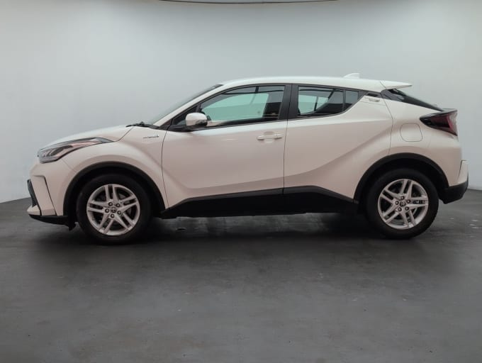 2025 Toyota C-hr