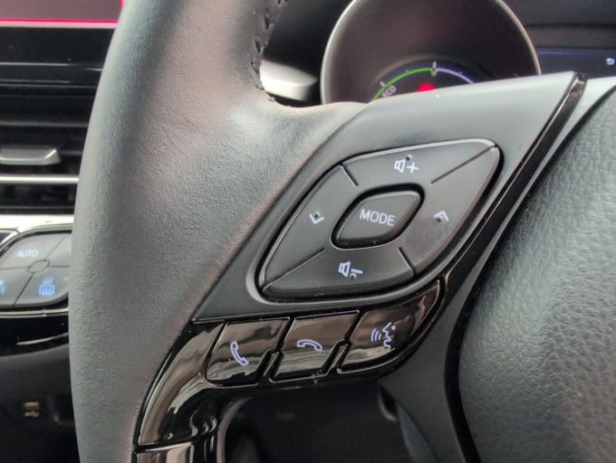 2025 Toyota C-hr