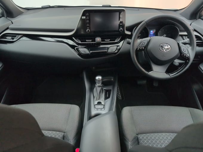 2025 Toyota C-hr