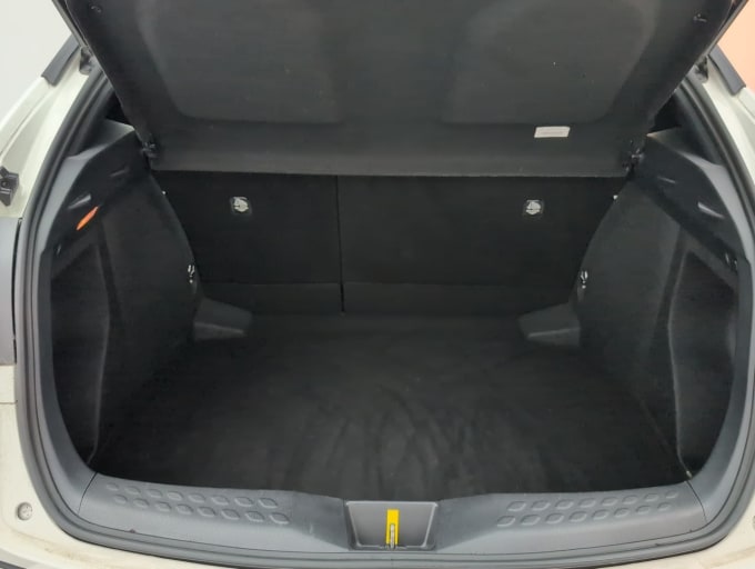 2025 Toyota C-hr