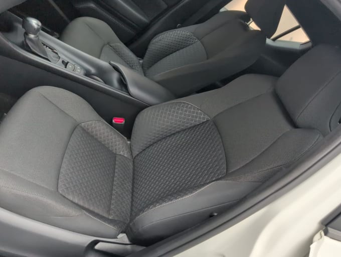 2025 Toyota C-hr